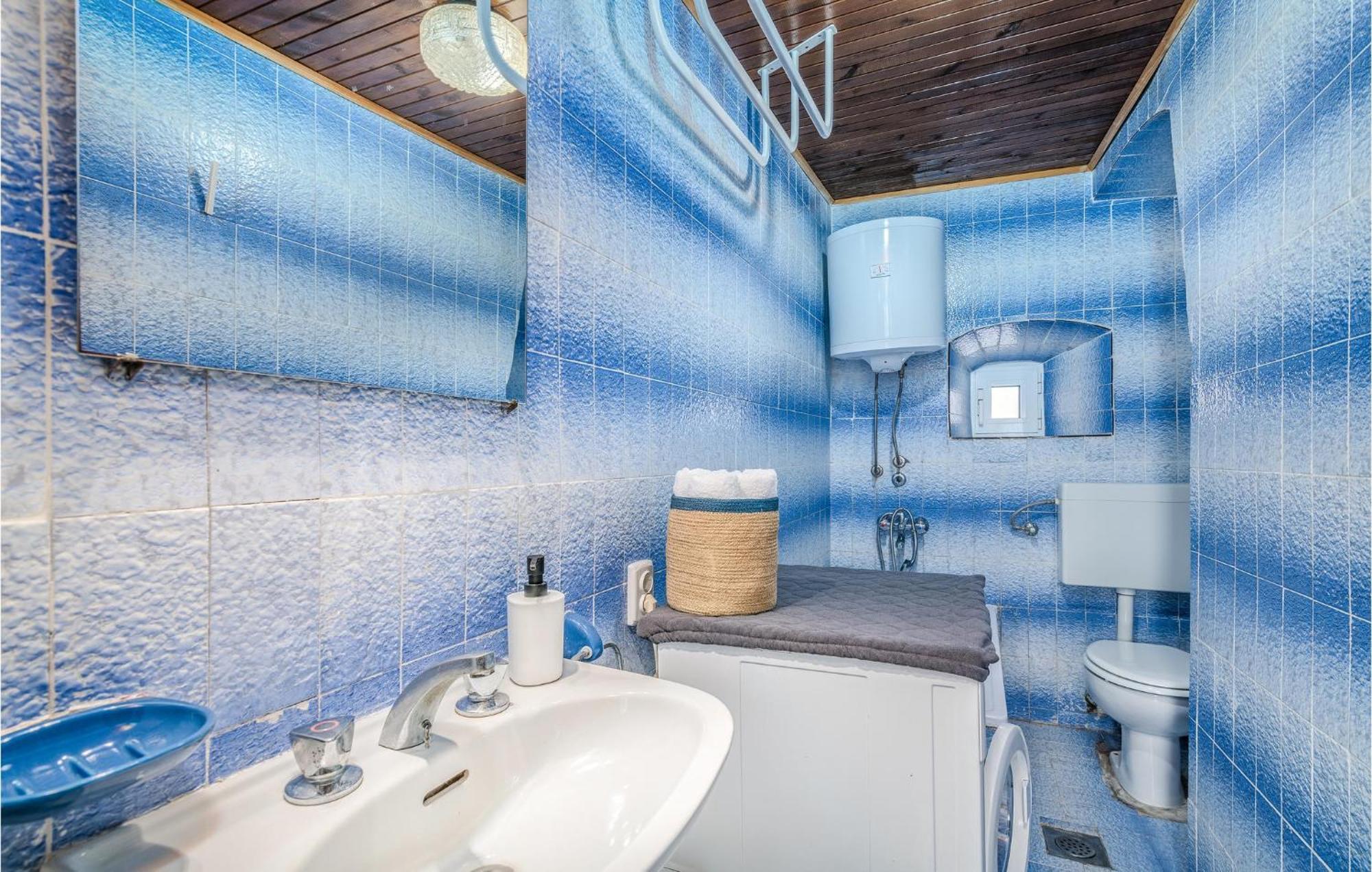 2 Bedroom Gorgeous Home In Baska Εξωτερικό φωτογραφία